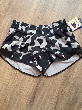 Champion Women's Black & White Camo Running Shorts - Brand New - Size Small